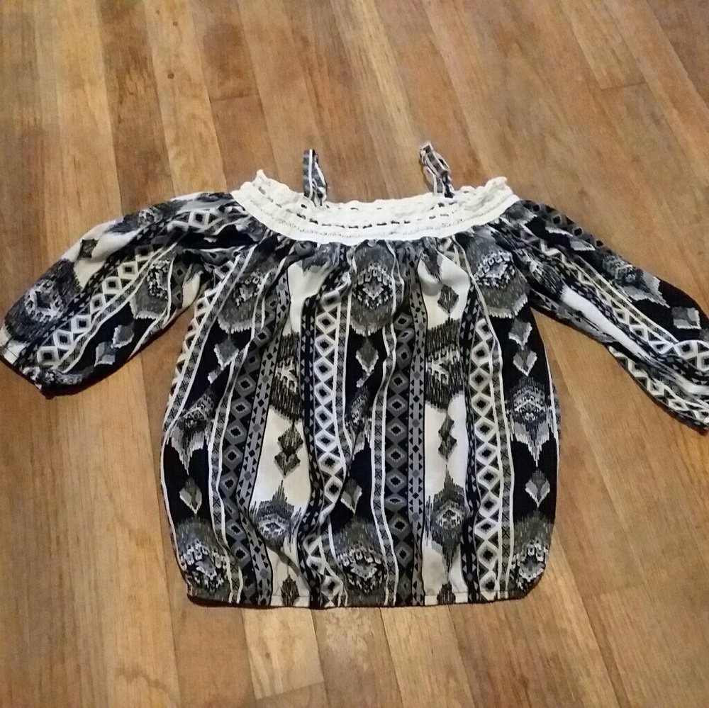 🎀Size 14 Amy Byer top🎀